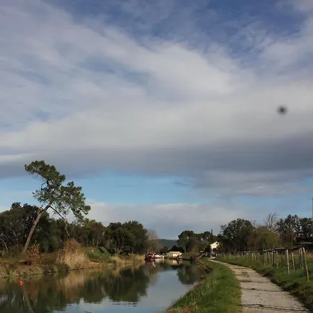 بيت ضيافة L'itinerante 3*